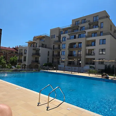 Juli Sorento * Sveti Vlas